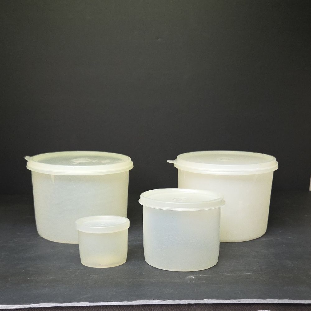 Vintage Tupperware Lot‎ of 4 Round Storage Containers & Lids